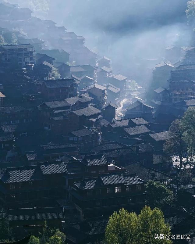 美丽故乡网红打卡地,贵州太魔幻,引得外国摄影师争相来打卡