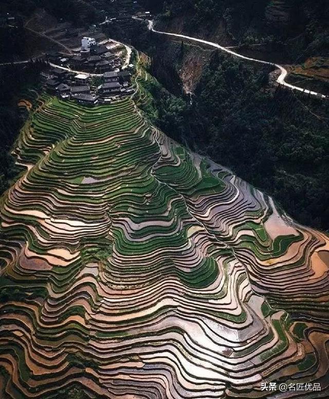 美丽故乡网红打卡地,贵州太魔幻,引得外国摄影师争相来打卡