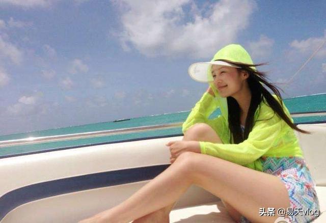 李沁的“莲藕腿”有多美?看摄影师躺地上拍摄的样子,网友:角度
