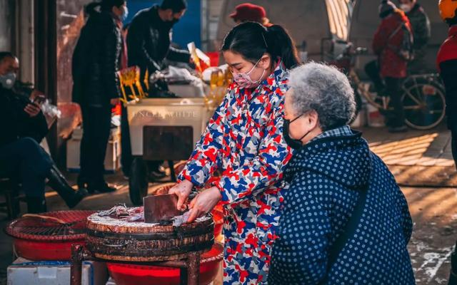 武汉摄影师:待疫情过去,想去拍武大的樱花