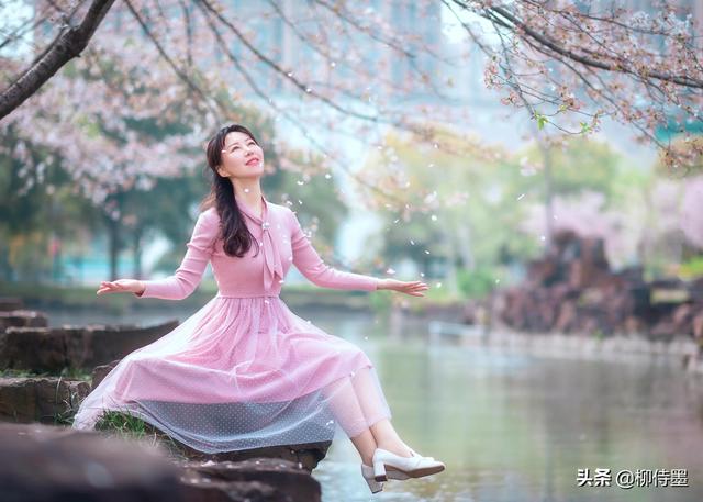 拍照不要“路人感”，3个摄影技巧拍出气质大片，照片唯美又高级