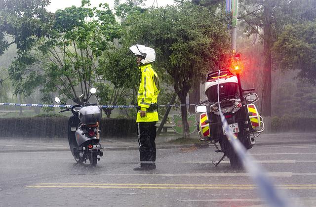 直击｜重庆城区降大暴雨，115个雨量站超过20毫米
