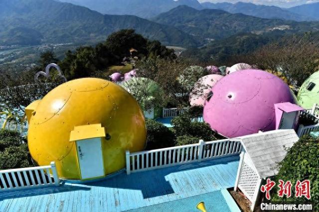 （八闽千姿）闽南小山村的蜕变：“赊寨”变景区 村民变股东