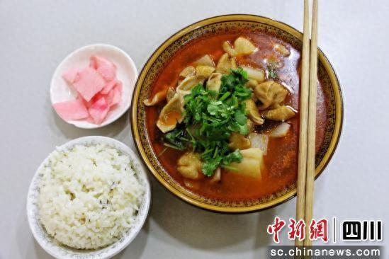 南部肥肠：从船工伙食到地方名小吃