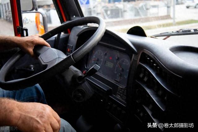 曾经是吃香的“技术活儿”却惨遭历史淘汰的职业，“摄影”算一个